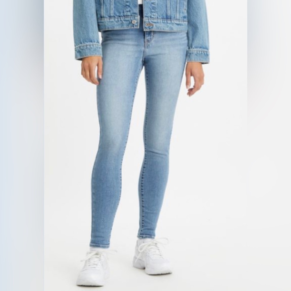 SOLD NWT women’s Levi’s jeans size 29 720 High-Rise Super Skinny - Picture 3 of 5